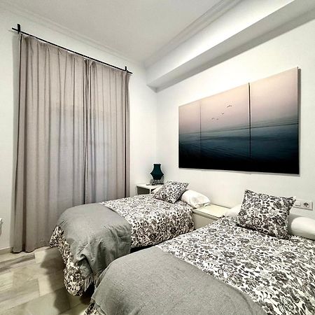 El Reloj Del Viajero 2 Apartman Sevilla Kültér fotó